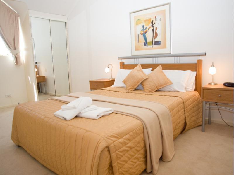 Windsor Apartments Аделейд Екстериор снимка